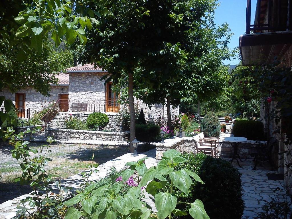 Andrea Sofi Guesthouse ديميتسانا المظهر الخارجي الصورة